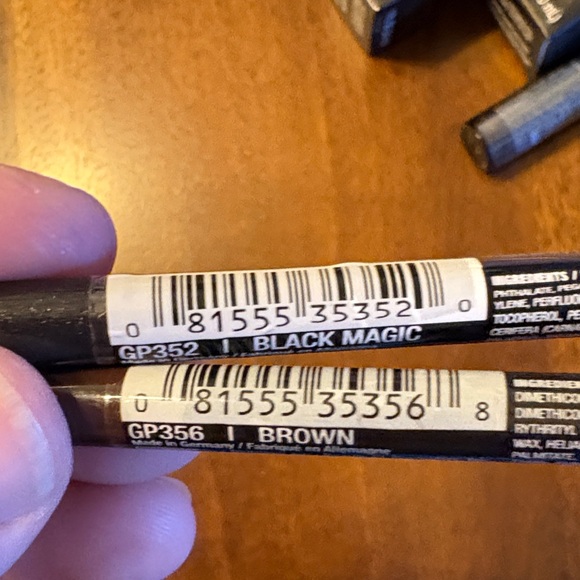 LA Girl Tinted Foundation & Lip Color Set — Warm Beige - Picture 10 of 10